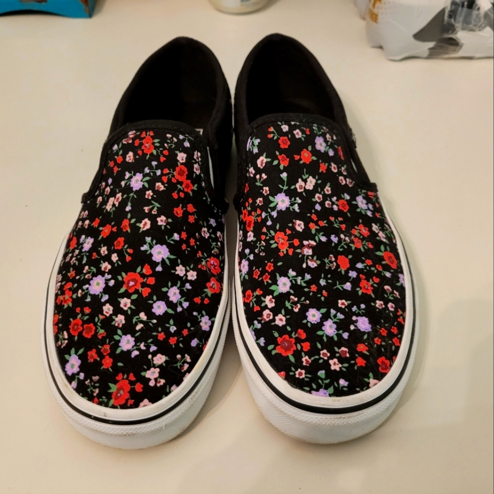 Vans Womens Asher Floral Slip ons size 7 1/2